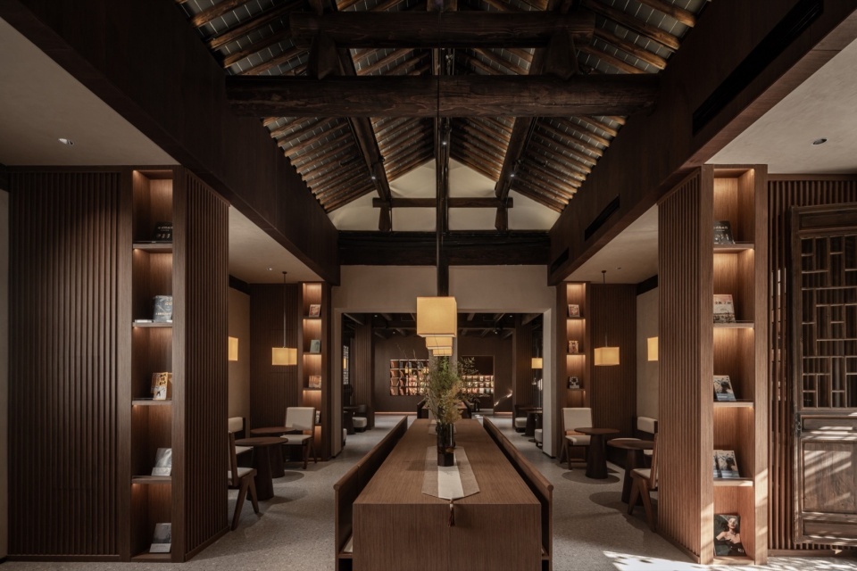 Tea and Coffee Bookstore Wu Xi