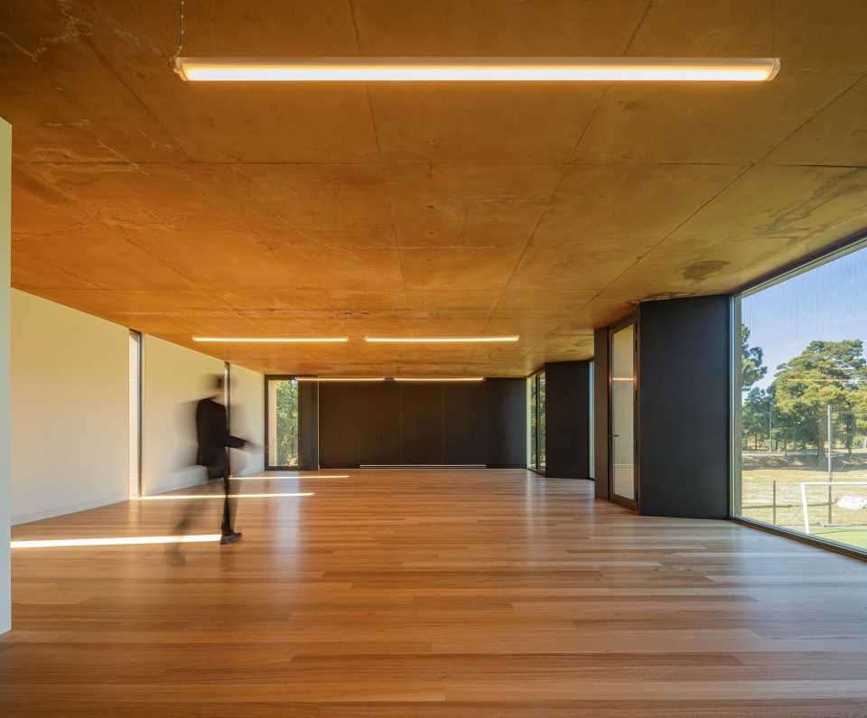 university stadium of porto by crea architects