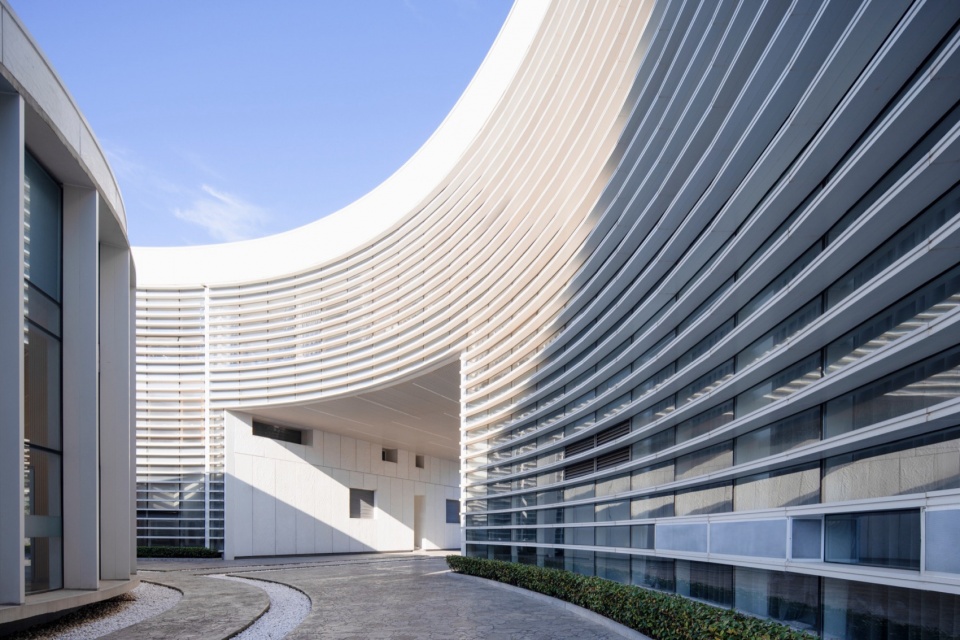 wuhan dongxihu cultural center by cadg daqiarchitects