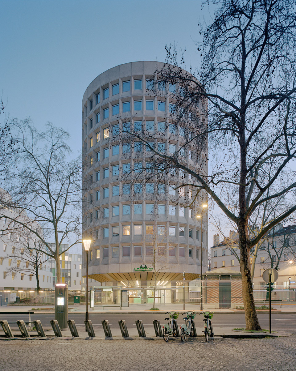 racine tower by maud caubet architectes