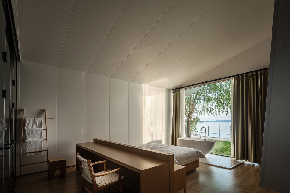 lakeside countryside homestay by menjue architects
