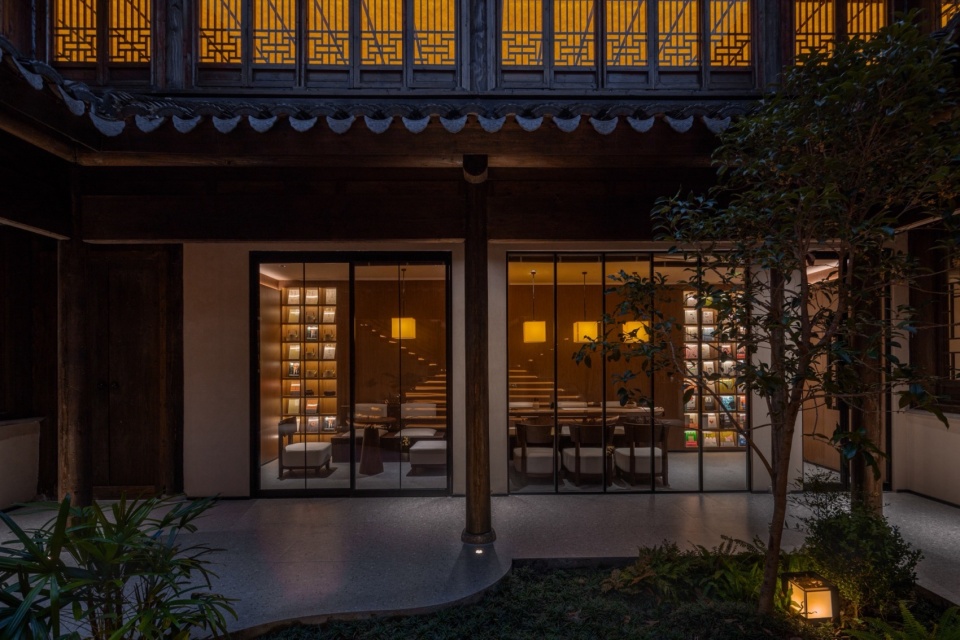 Tea and Coffee Bookstore Wu Xi
