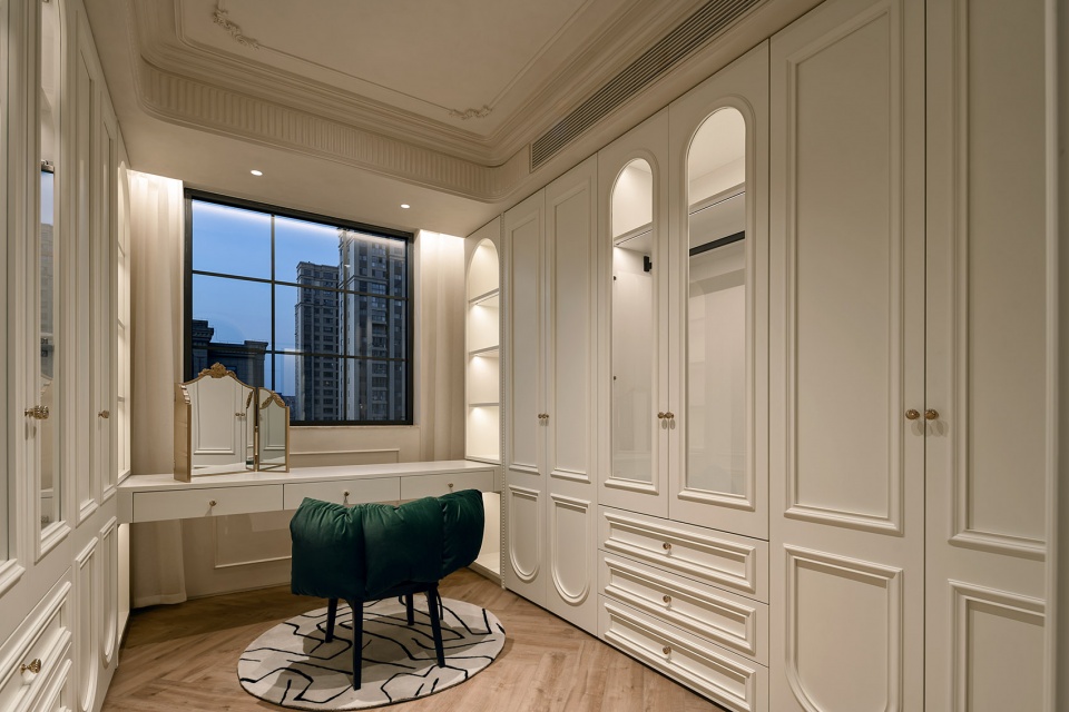 modern elegance in motion residence by sunway lab design