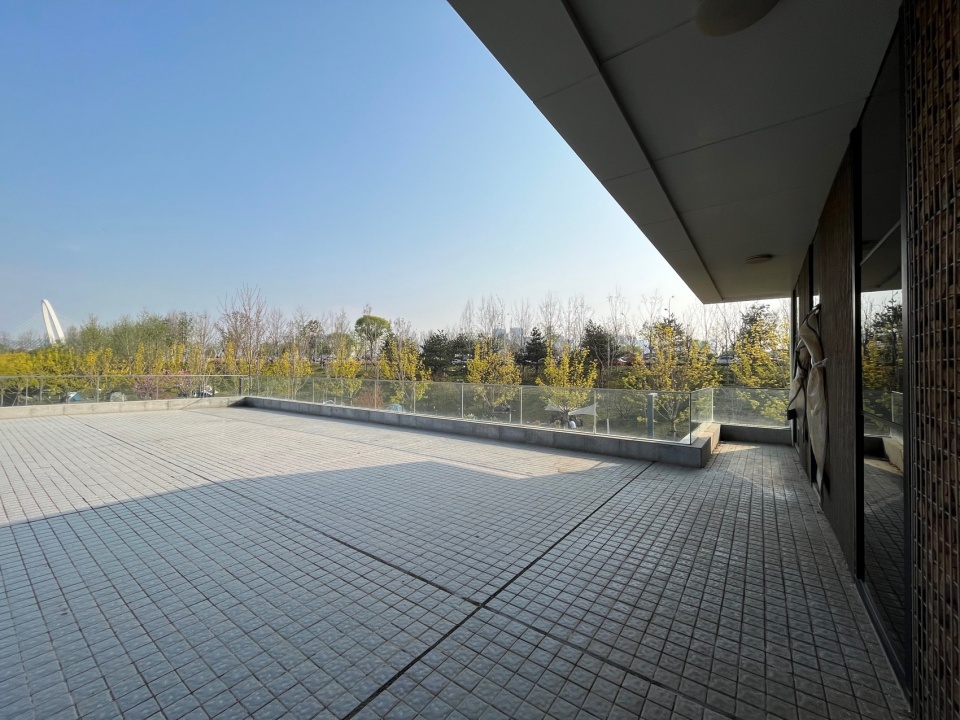 露台空间原状 Original state of terrace space the renovation of jindi station