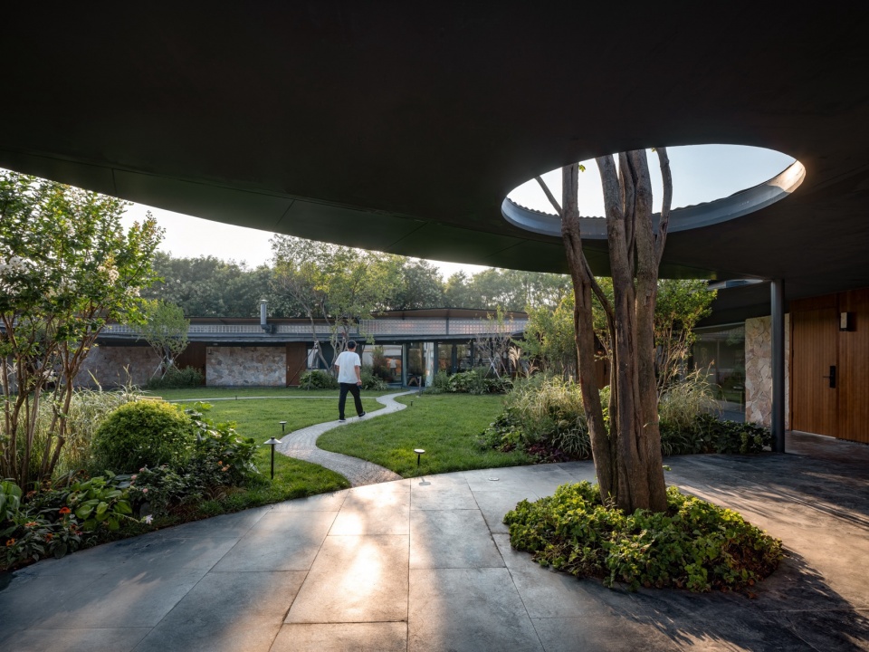Bushe Boutique Hotel