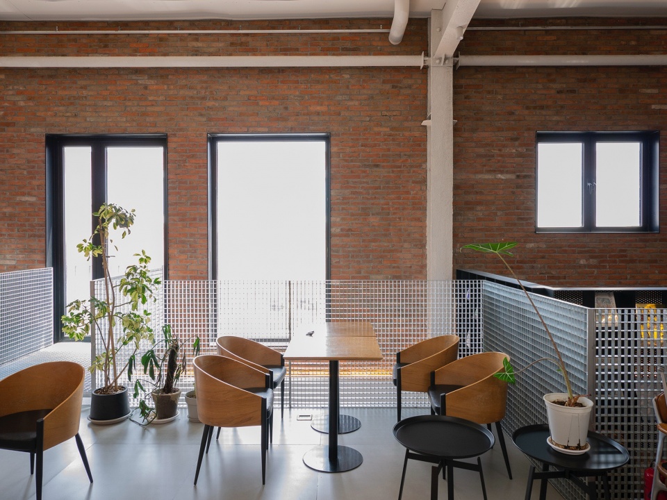 OWSPACE 二层开放式露台Second floor terrace by CG DESIGN@CG DESIGN