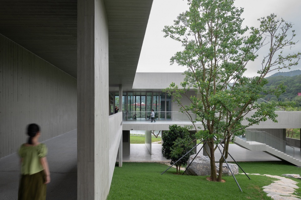Sunshine Loft and Moon Pavilion