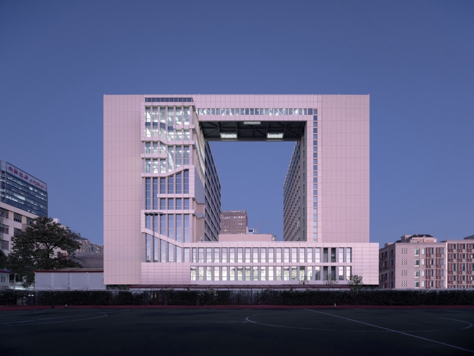 Industry Education Integration Project of Shanghai University of Engineering Science