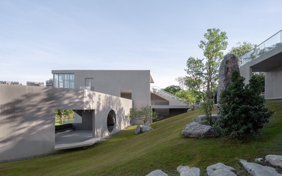 Sunshine Loft and Moon Pavilion