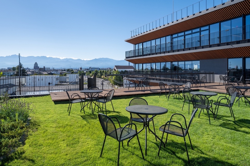 Juzen Chemical Corporation Head Office Building by KEY OPERATION INC ARCHITECTS