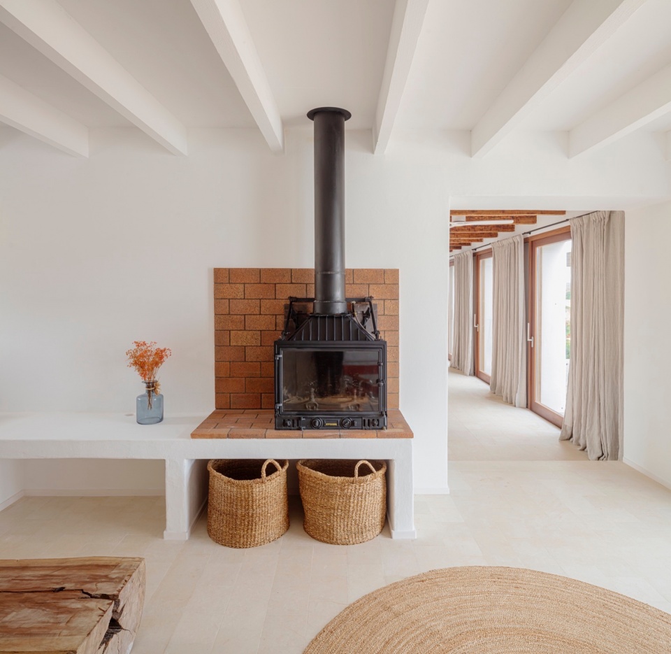 Casa T by Gabriel Montanes Arquitecto