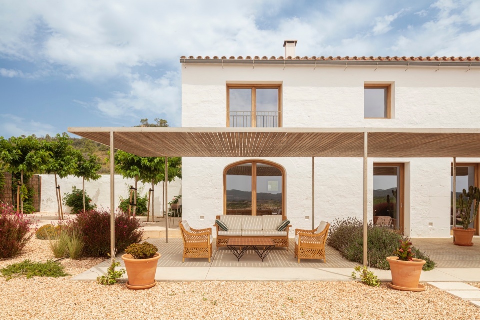 Casa T by Gabriel Montanes Arquitecto