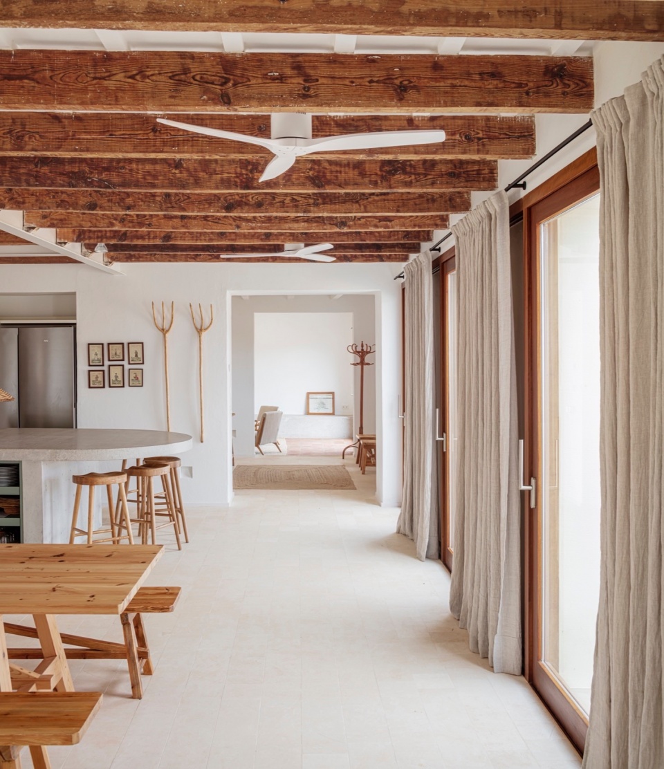 Casa T by Gabriel Montanes Arquitecto