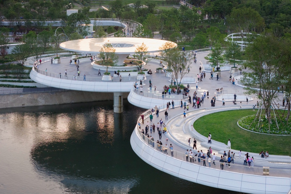 漂浮公园(河狸景观摄影) chengdu floating park bridge