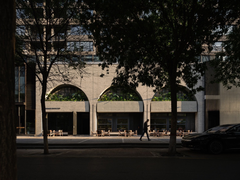 Facade and entrance taiyuan numquam revetor whisky bar