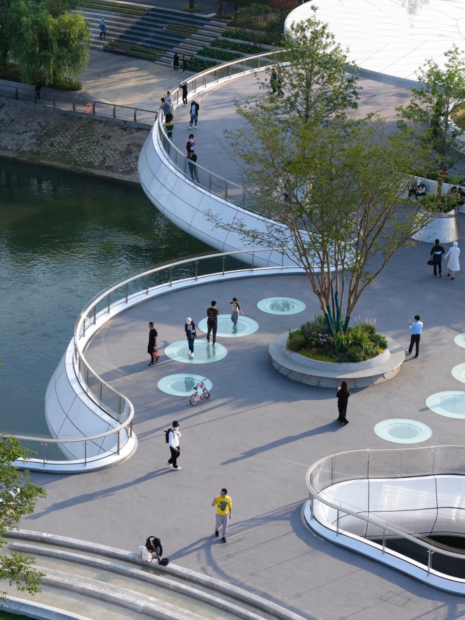 凌空看台(河狸景观摄影) chengdu floating park bridge