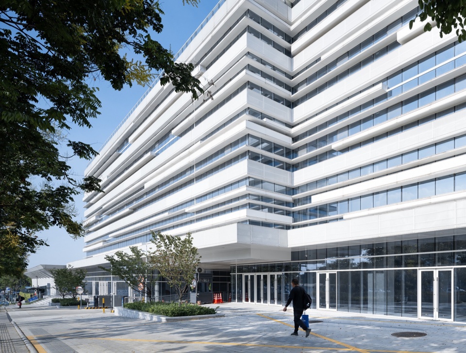 Along the Street Facade 沿街立面3©赵强 hangzhou west station bus hub