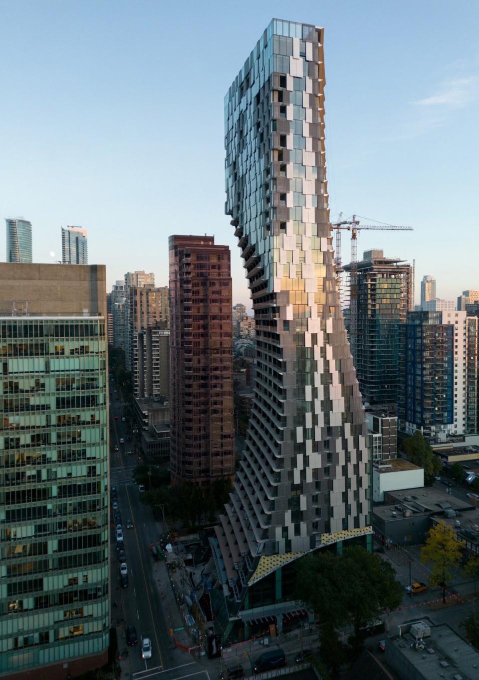 GeorgeHandford3 alberni street tower by kengo kuma and associates
