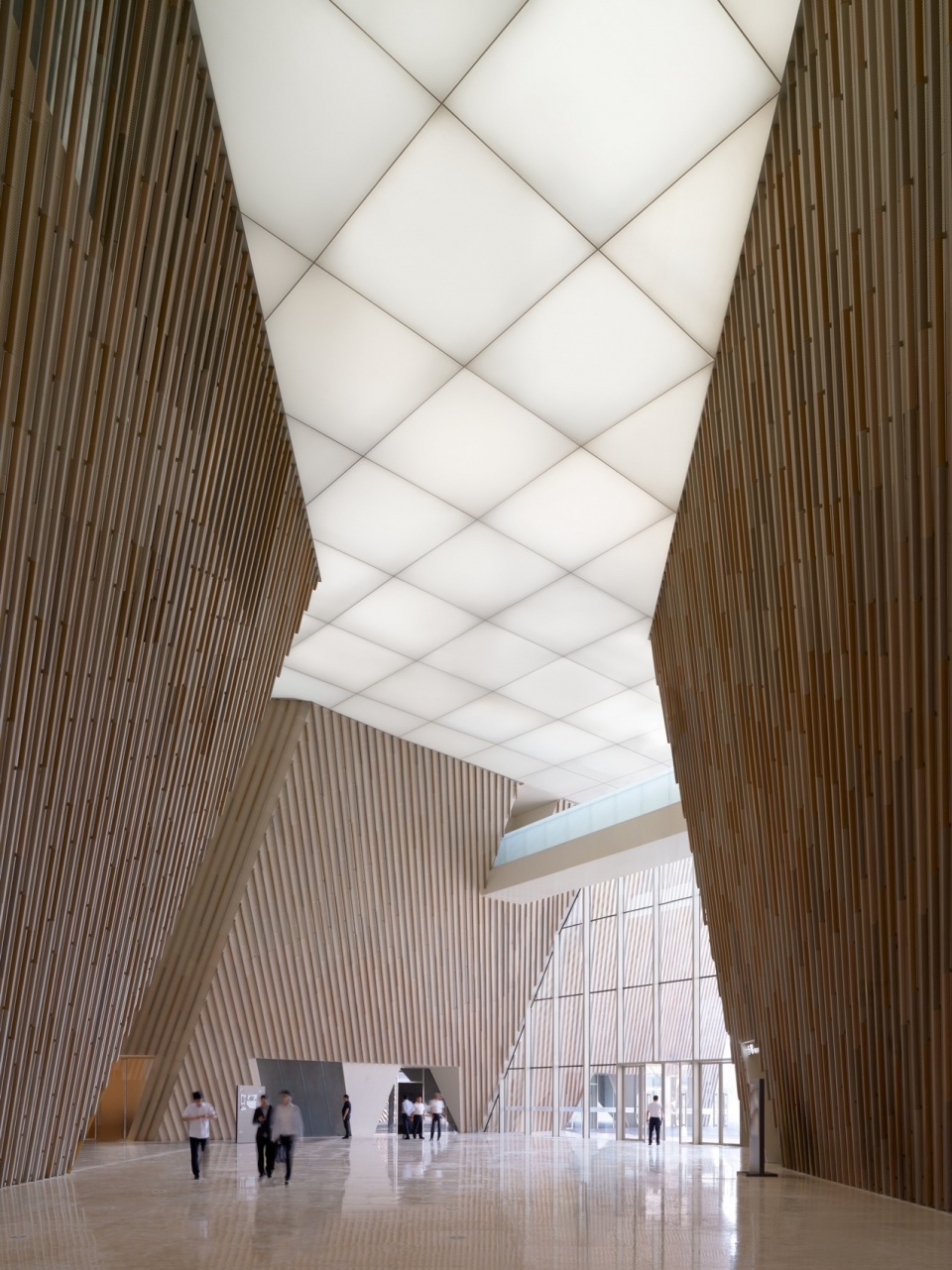 PES Nanchang Central passage and terracotta louvers 2 中央通廊 陶瓷百叶 Virgile
