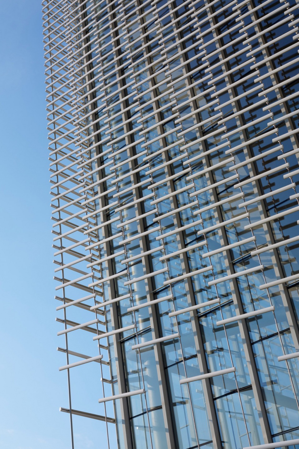 PES Nanchang Detail of double skin facade cable suspended ceramic louvers 双层外表面,悬索和陶瓷百叶细节 Virgile 拷贝
