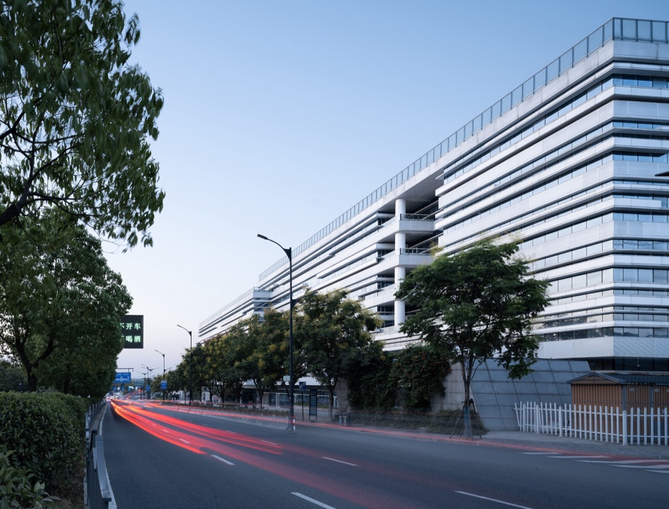 West Elevation 西立面2©赵强 hangzhou west station bus hub