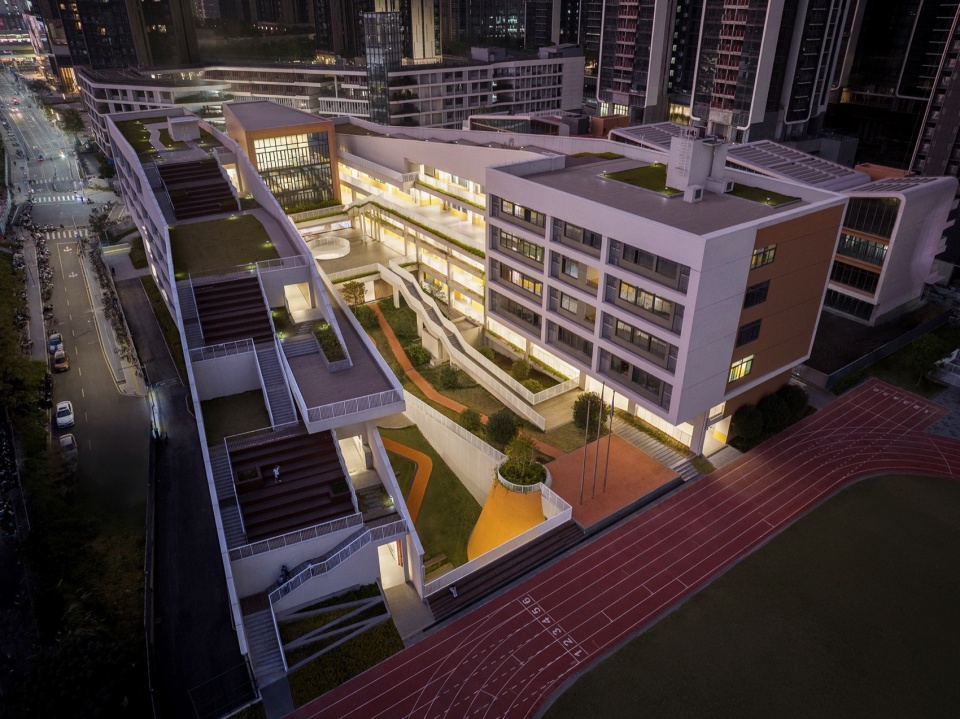 夜景鸟瞰 2 shenzhen longhua district qingquan foreign language junior school