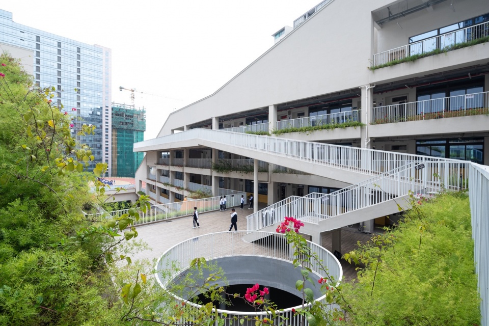 教学连廊 shenzhen longhua district qingquan foreign language junior school