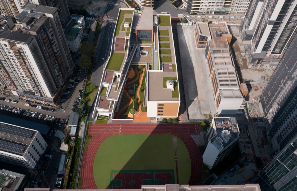 校园整体鸟瞰 shenzhen longhua district qingquan foreign language junior school