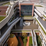 深圳市龙华区清泉外国语学校初中部 / 一境建筑设计