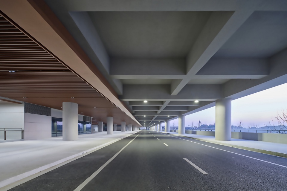 高架落客车道©奥观视觉 AOGVISION4