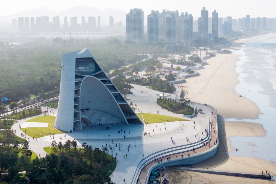 Sun Tower Yantai China by OPEN