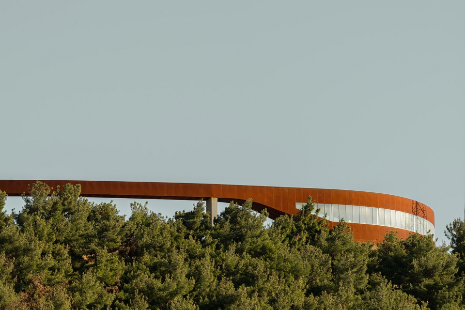 The canakkale Antenna Tower by IND Powerhouse Company