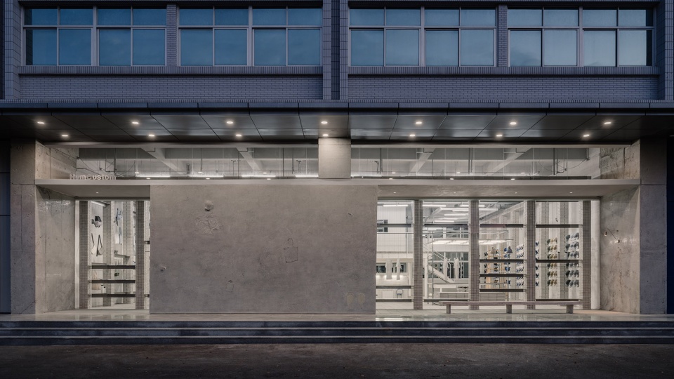 huncustom factory by oaoa studio