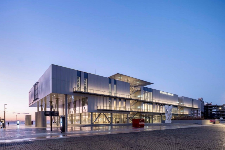 istanbul modern by renzo piano
