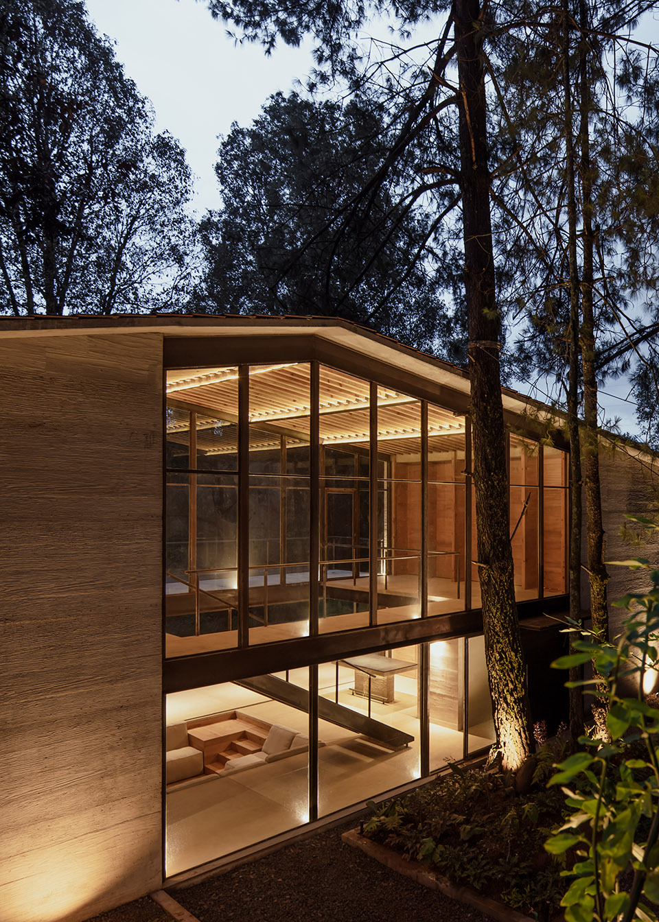 the house of the tall trees by 1i arquitectura