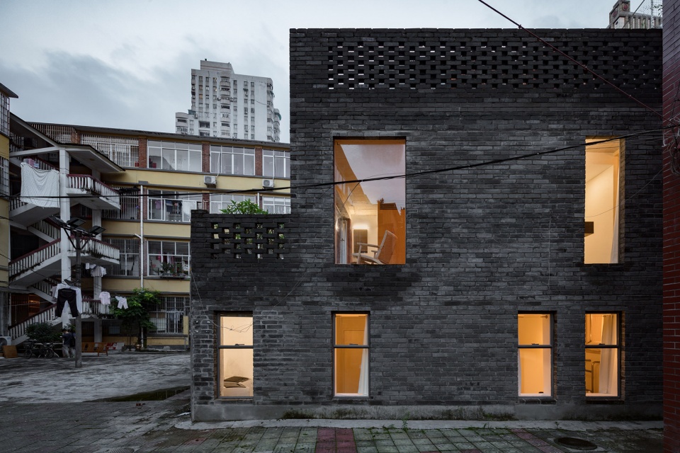 hotel farnear xinyuqingli st china by kooo architects