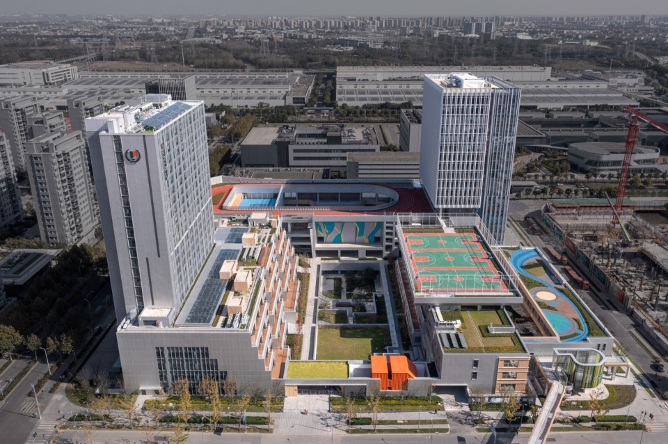 shanghai pinghe school jinding campus by cd design center