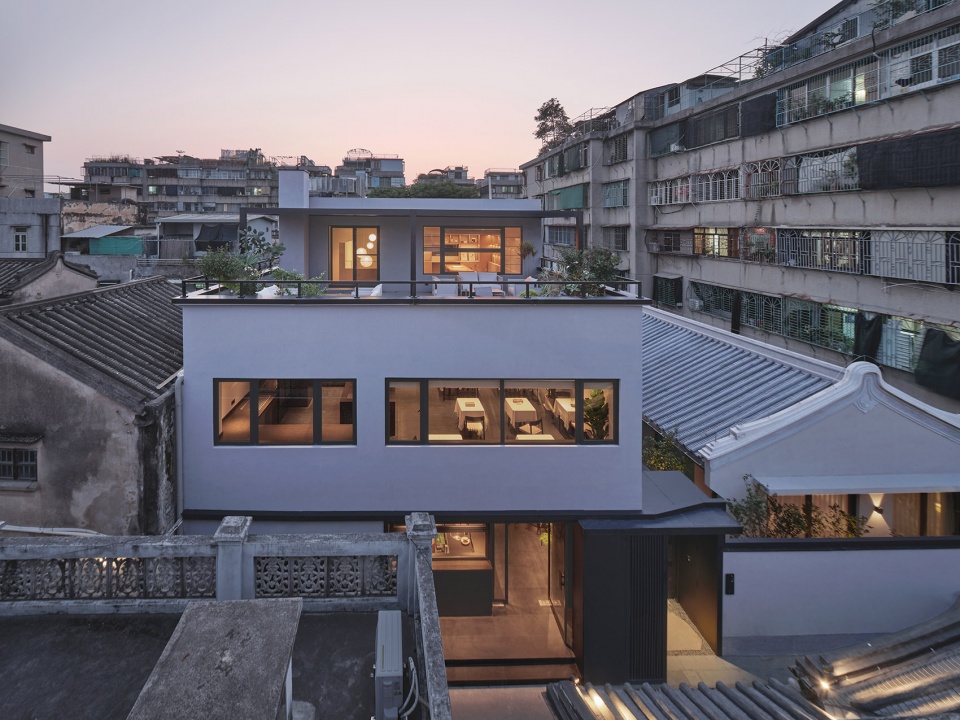 Chaozhou Youxiong Hotel China by Leeko Studio