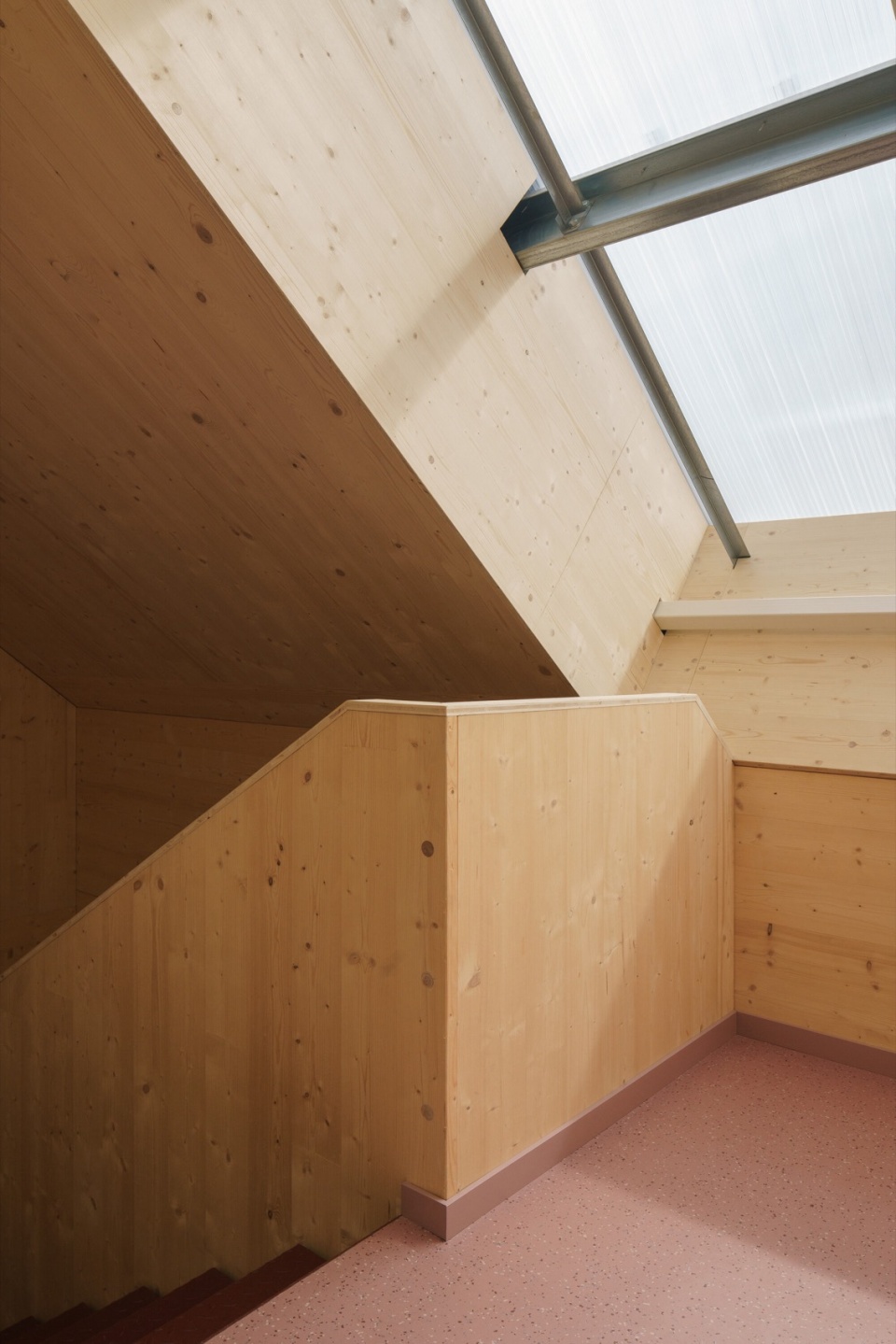 jircany fire station SOA architekti