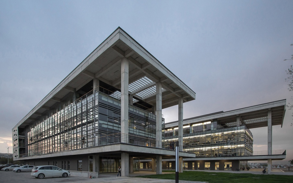 metu technocity turktelekom rd centre by ozerurger architects