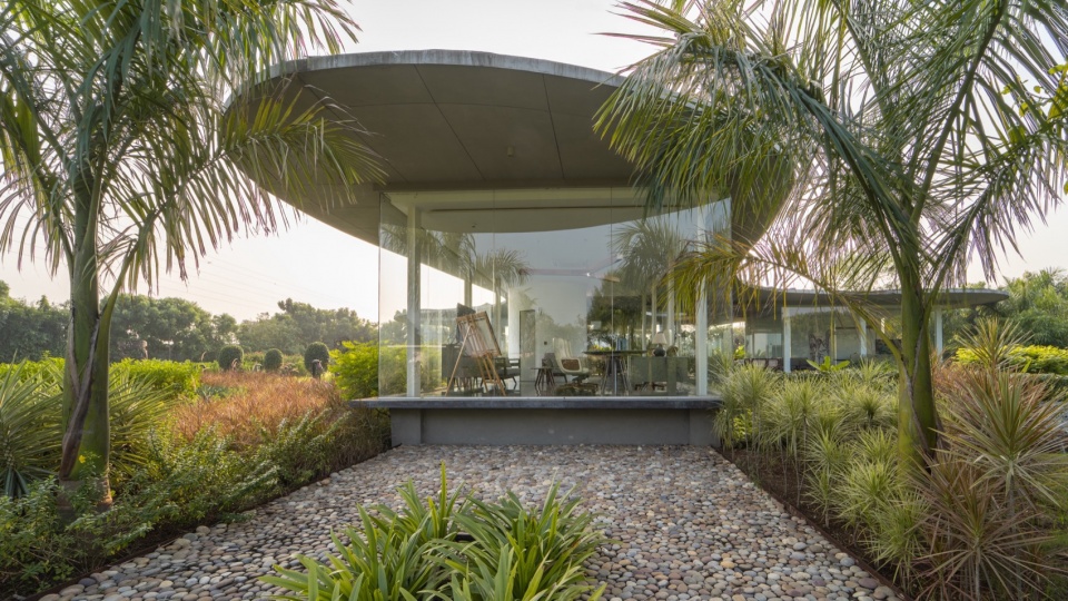 Amoeba Hiren Patel Architects
