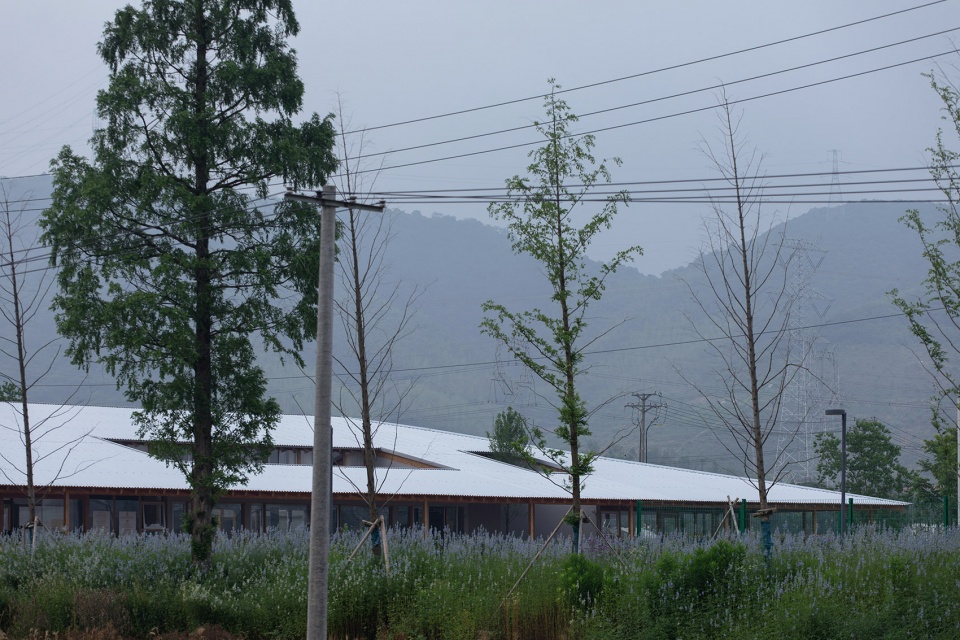 hangzhou digital farm operation center by studio dali architects