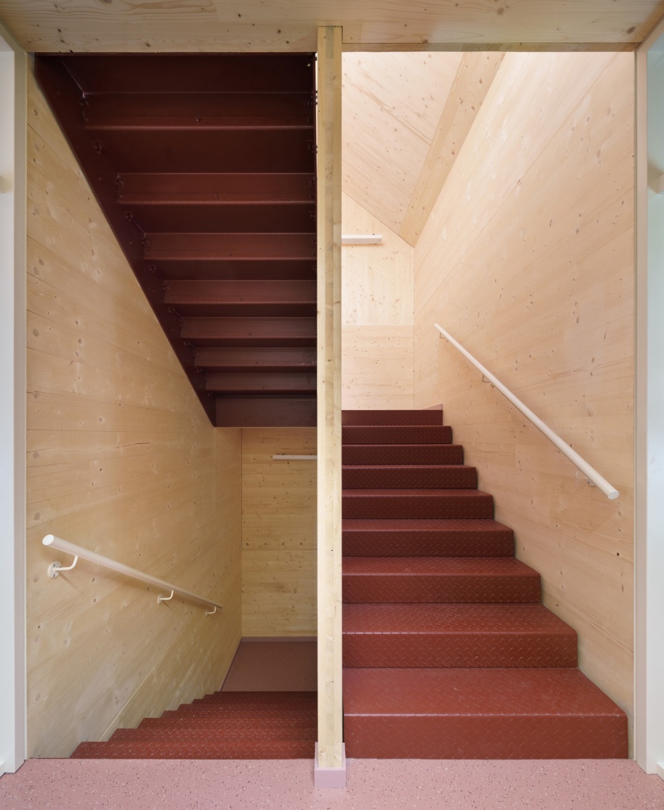 jircany fire station SOA architekti