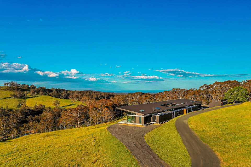 mountaintop bilpin resort by iapa
