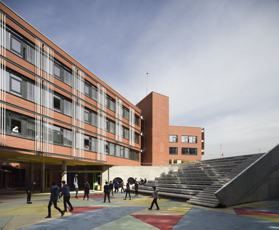 oktal duran vocational and technical anatolian high school by uygur architects