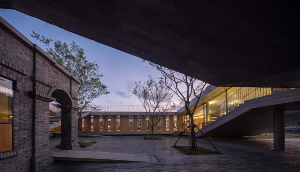 Mengzi NSAU Bookstore of Librairie Avant Garde by ZAO standardarchitecture