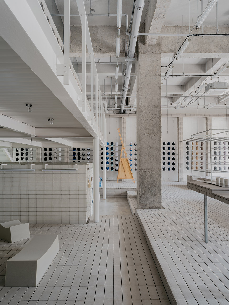 huncustom factory by oaoa studio