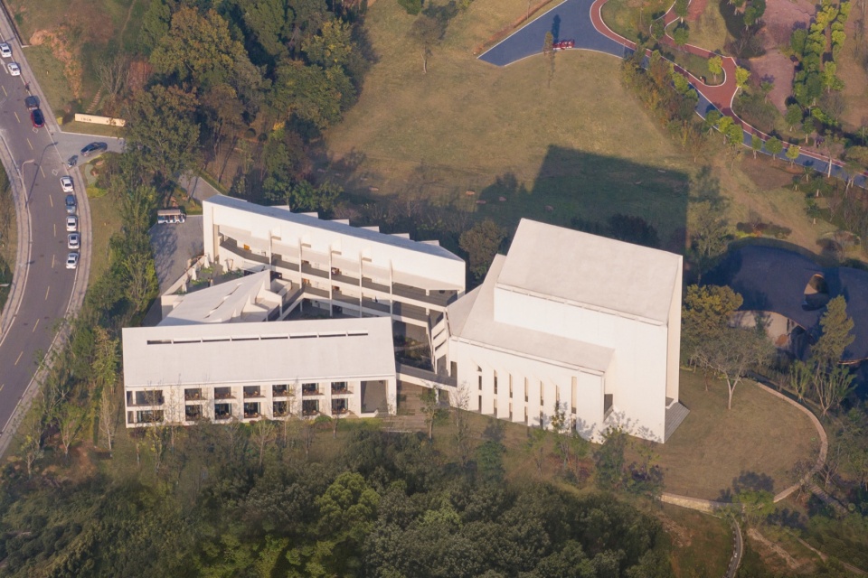 Central Music Park Kai Zhou New City Wedding Chapel and Hotel by STUDIO QI Architects