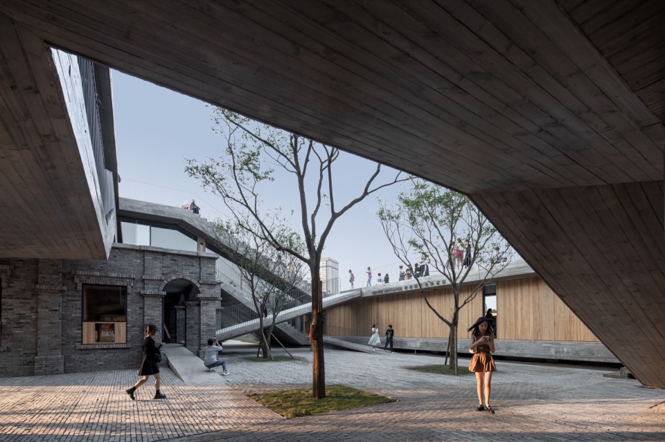 Mengzi NSAU Bookstore of Librairie Avant Garde by ZAO standardarchitecture