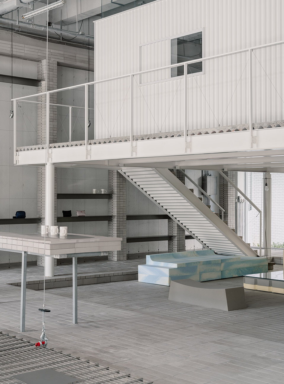 huncustom factory by oaoa studio